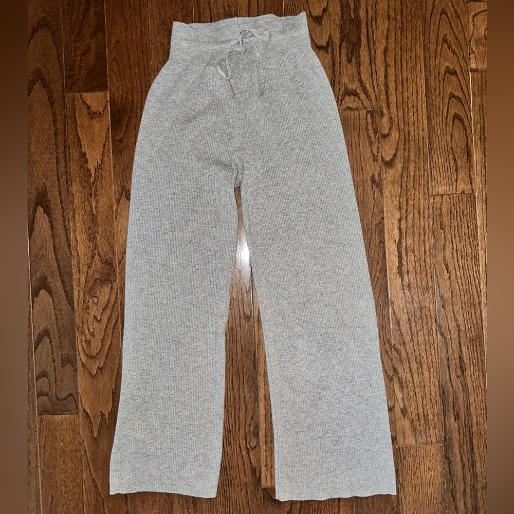 Uniqlo Woman Grey Knit Pants